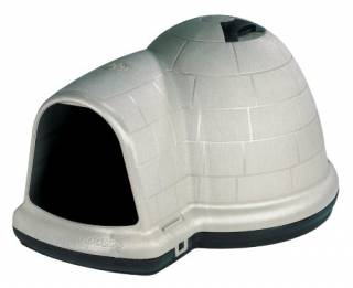 Best Insulated Dog House for Winter - The Hunting Dog